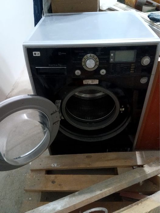 Продам стиралку 7 кг