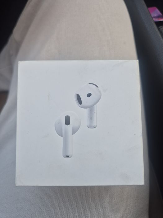 Airpods 4 сост отличный