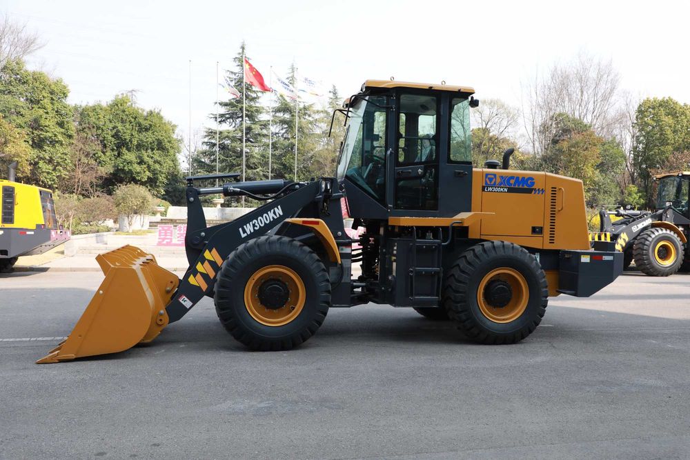 склад Фронтальный погрузчик XCMG LW300KN 1,8 M3 Джойстик