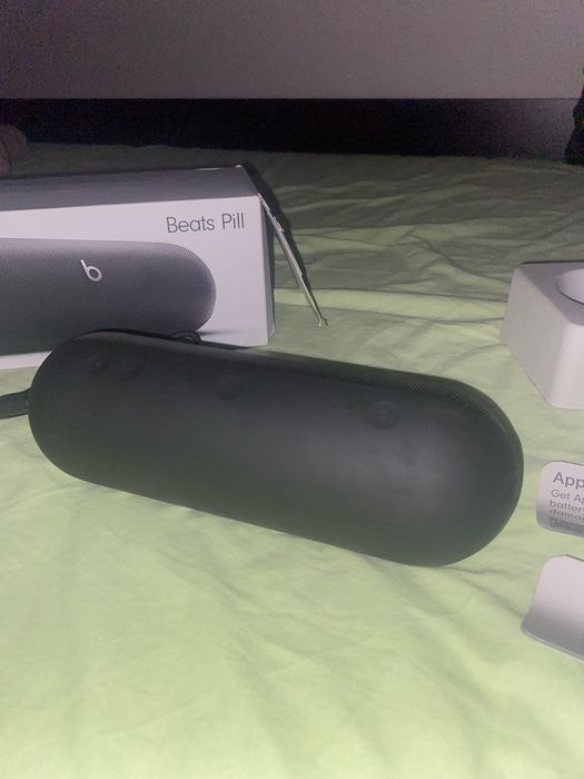 Beats pill в гаранция към Apple