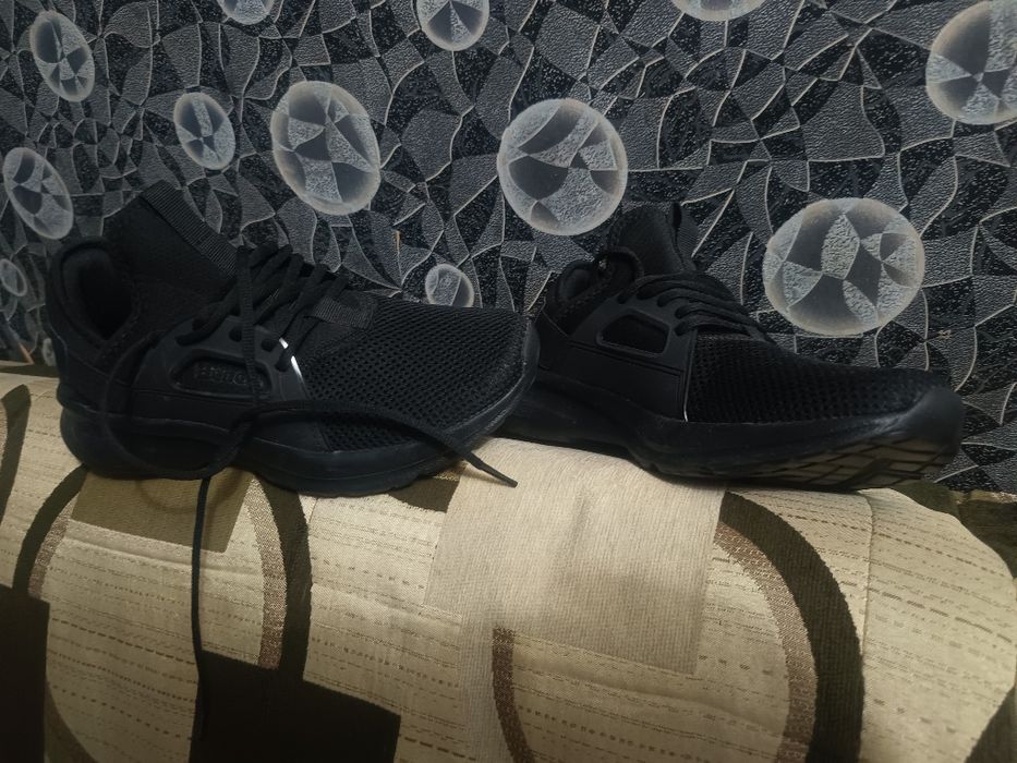 Новые кроссовки Bench original, из Германии из Германии