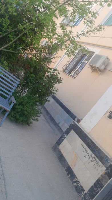 Навоий эски шахаридан кредити бор 3 хонали кв сотилади