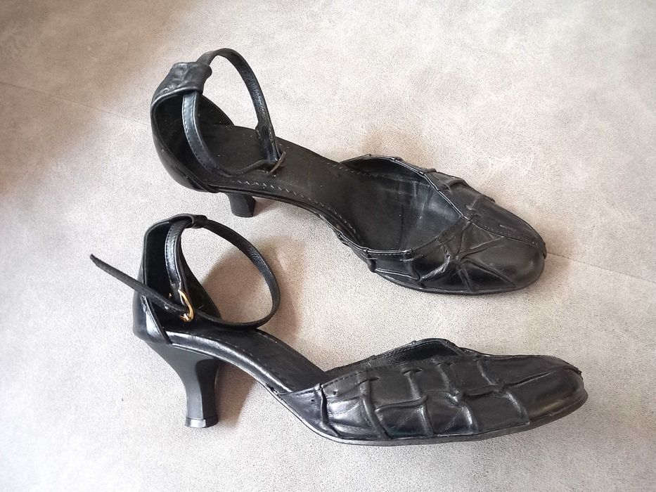 Дамски обувки от естествена кожа, с удобно токче, № 38