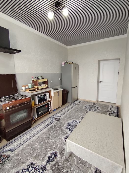 Kvartira sotiladi boshlang'ich to'lov 300mln