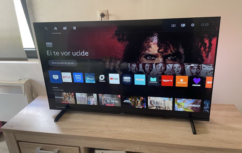 Philips 4K Ambilight TV 126cm