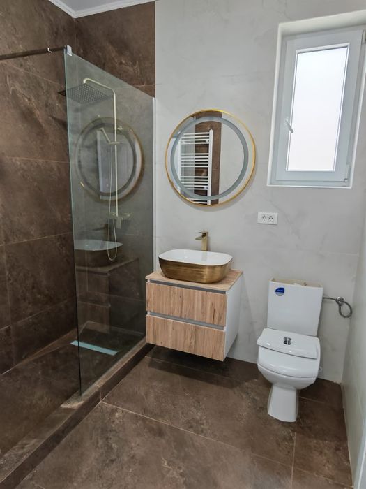 Case cartierul westtown Băcu