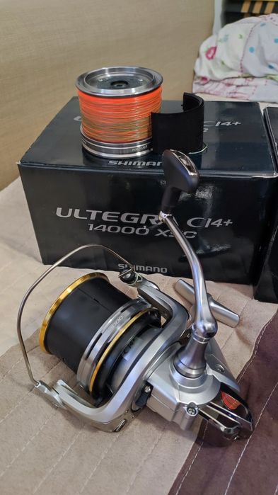 Vând mulinete Shimano ultegra ci4 xsc 14000