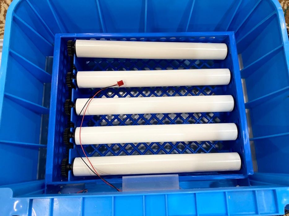 Инкубатор 16яйцаа