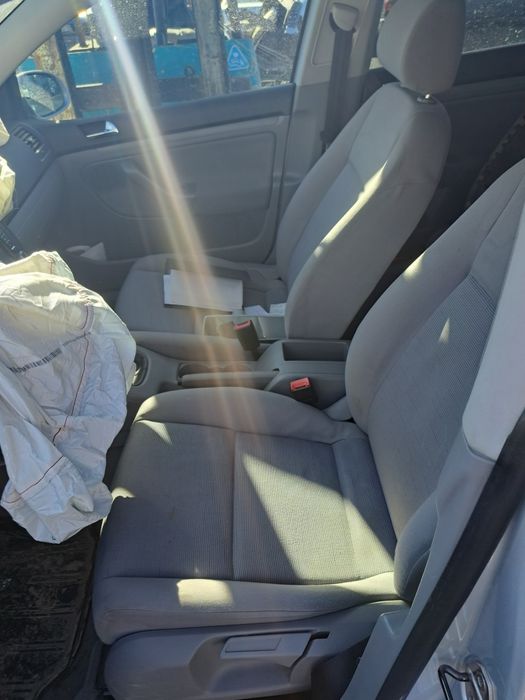 Голф 5 1.4 16V на части !