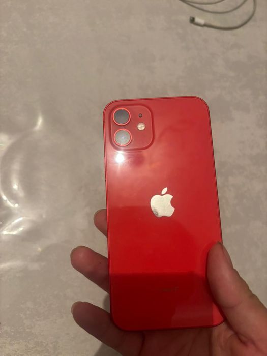 Продается айфон 12