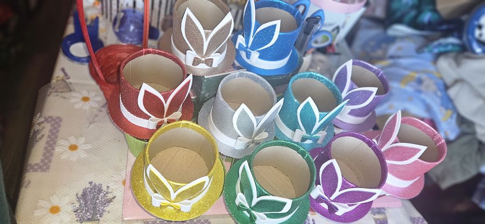 Cutii pentru copii sau aranjamente florare pentru sărbătorile pascale