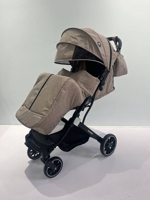 Новая коляска чемодан от бренда Ining baby