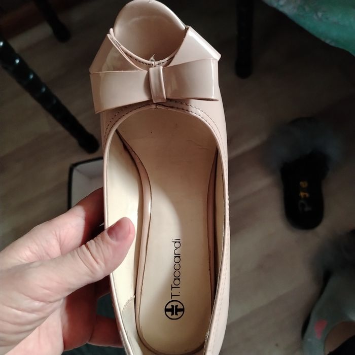 Туфли продам срочно