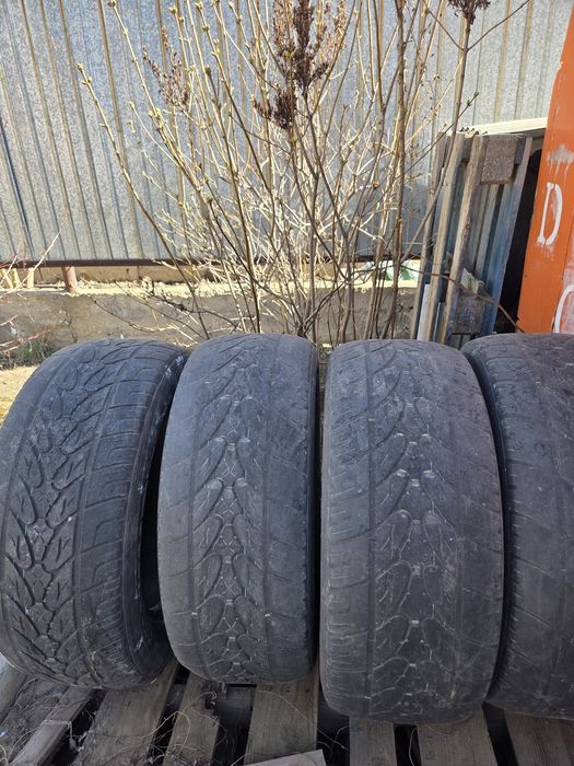 Продаётся шины 4штук