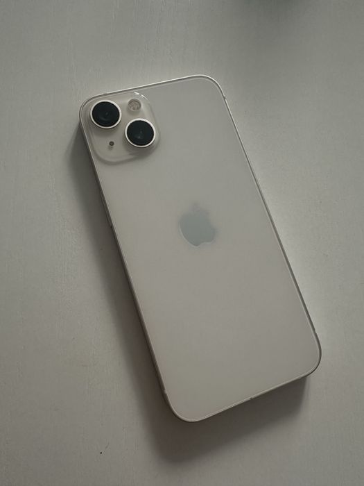 Продам Iphone 13