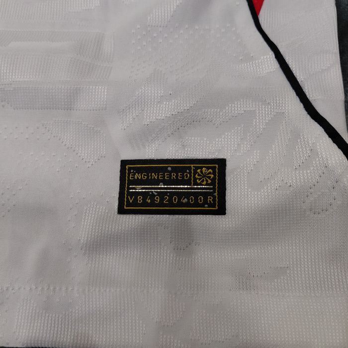 NIKE футболна тениска/фланелка на England НОВА