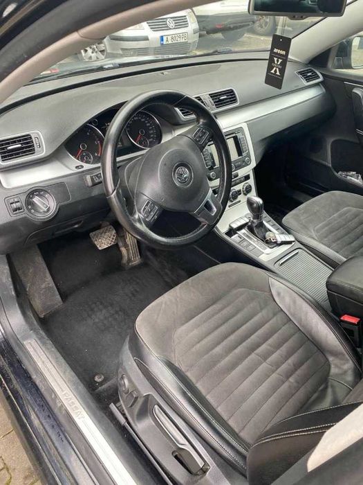Продава VW PASSAT B7 2.0 TDI