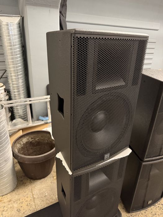 Martin Audio XD15 cap de serie 15” cu bobina 4”, driver 3” neodim - cu huse!!!
