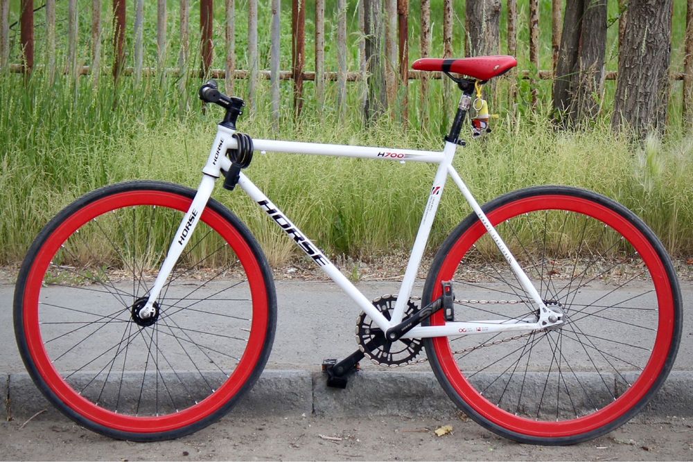 Продаю Фикс Horse H700!