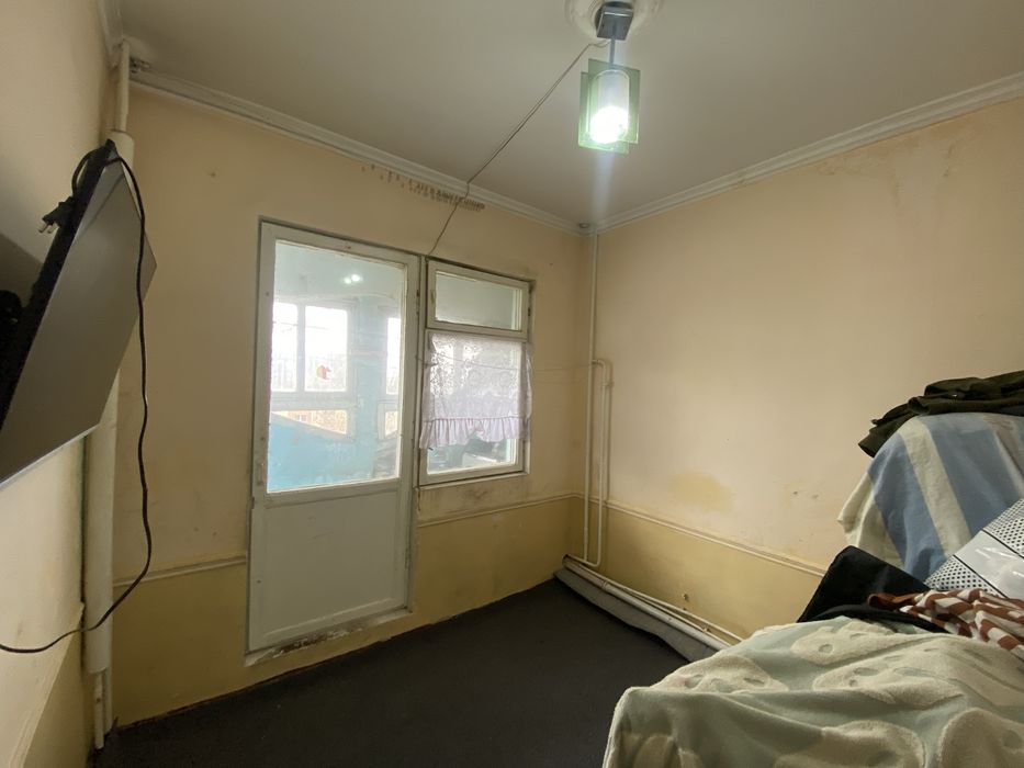 Продается квартира  Панельном 1 комнотной переделанный 2 комнотную.