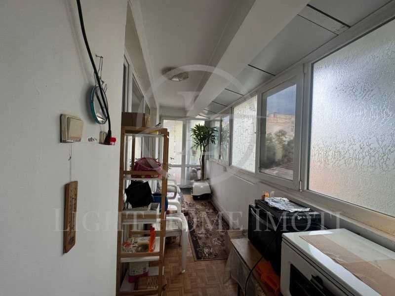 Реф. 2737 Тристаен Апартамент с Гараж / Кючук Париж