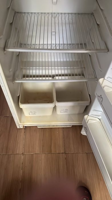 Продам холодильник Бирюса .