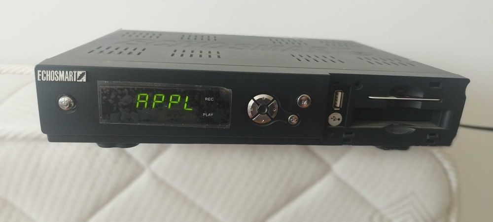 Сателитен приемник