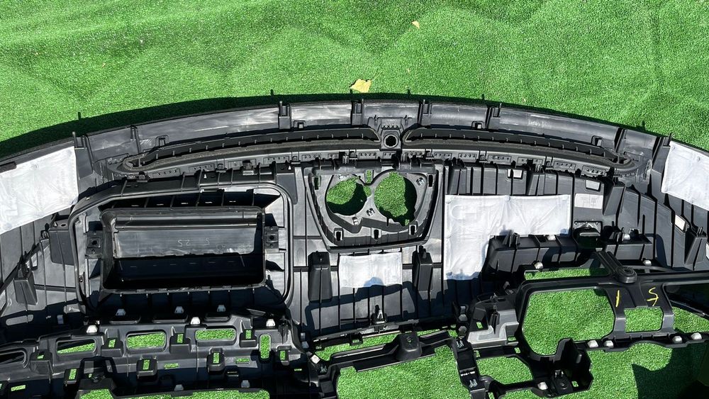 Панель торпеды Hyundai Tucson NX4