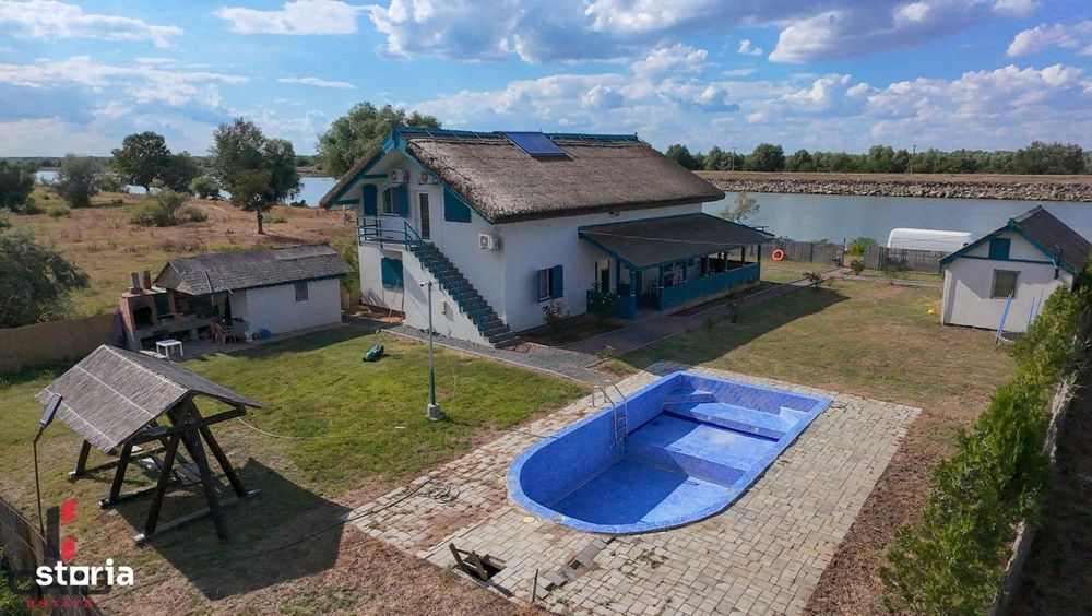 Vila Independenta Energetic cu Ponton Delta Dunarii Potential Pensiune