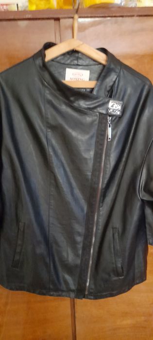 Куртка женская новая