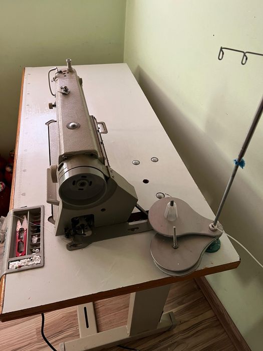 Швейная машина typical