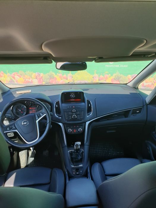 Vând Schimb Opel zafira c 2015 euro 6 diesel 1.6