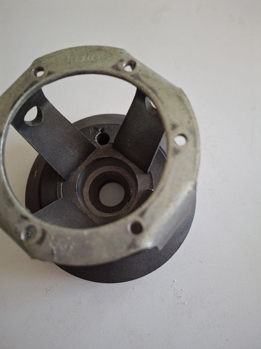 Фланец за мерцедес 190 и 124  и фланци 5 112 30 мм