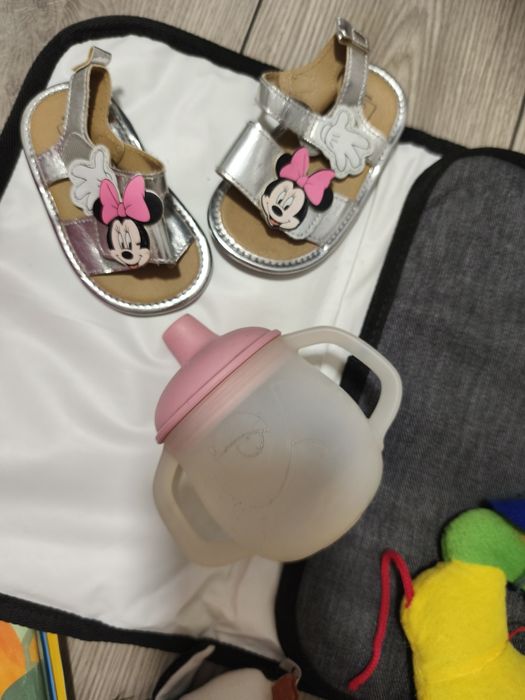 Donez lucruri bebelusa