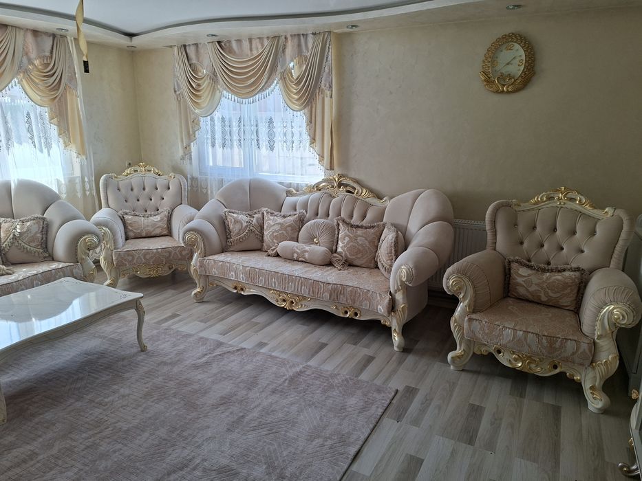 Продавам мебели бароко от чист бук