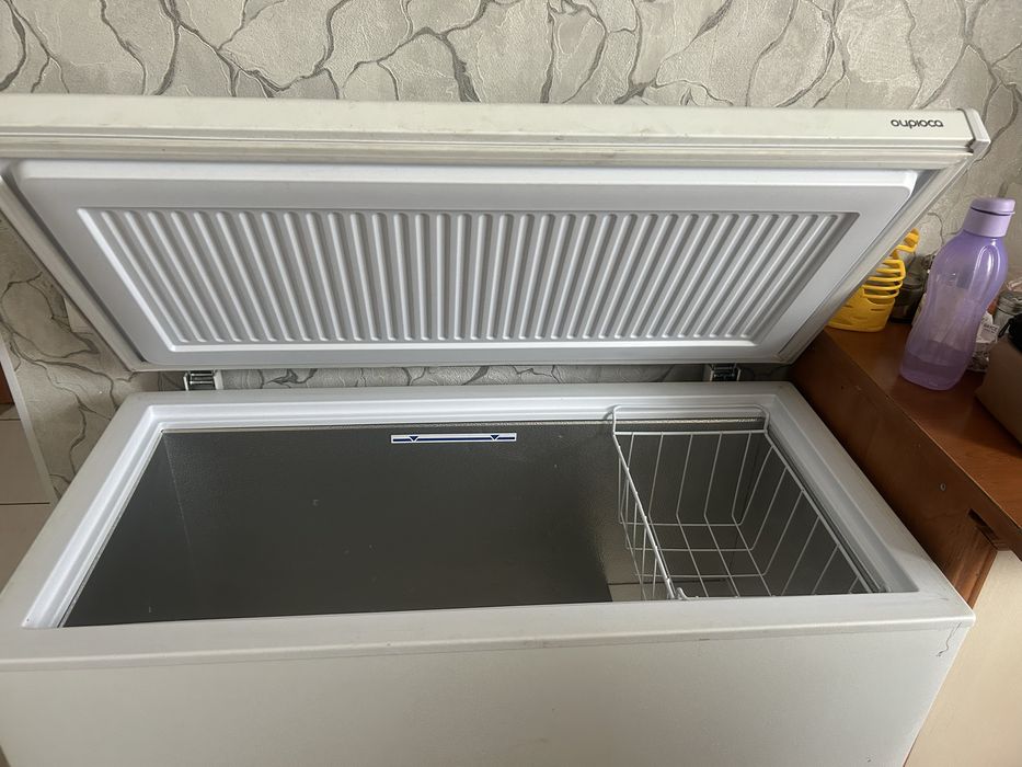 Продам морозильную камеру