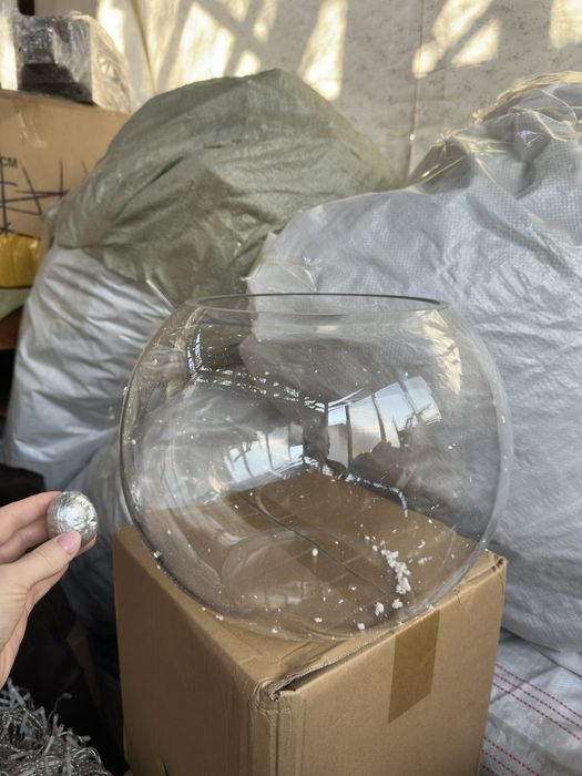 Продам круглый аквариум 7 литров