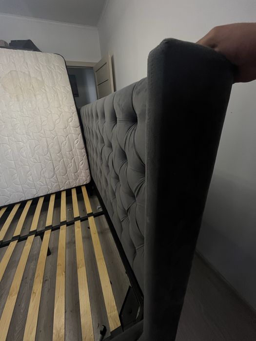 Продам кровать с матраслм