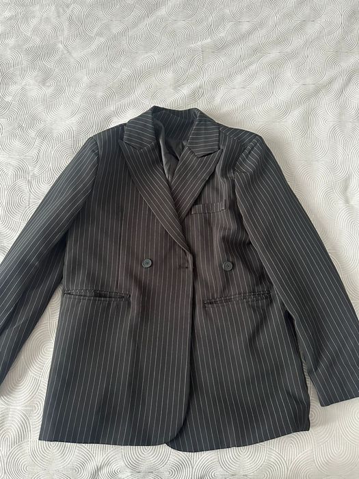 Платье женское и пиджак