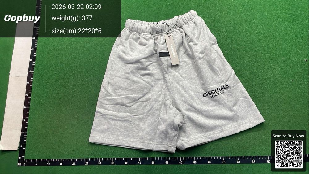 Pantaloni scurti essentials