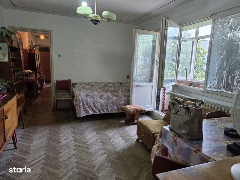 3camere Titan aleea Postavarului