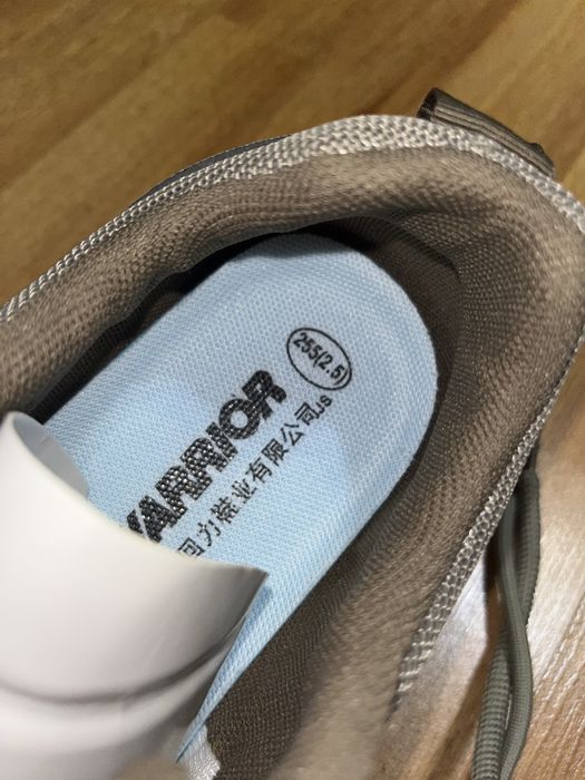 Кроссовки новые 39 размер