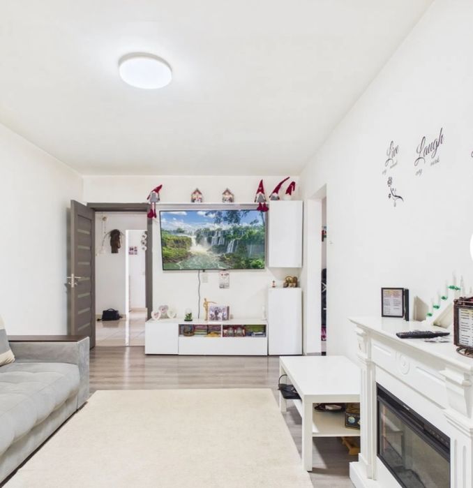 Proprietar-apartament 4 camere