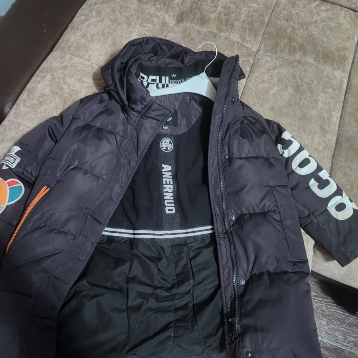 Классный пуховик 122 размер