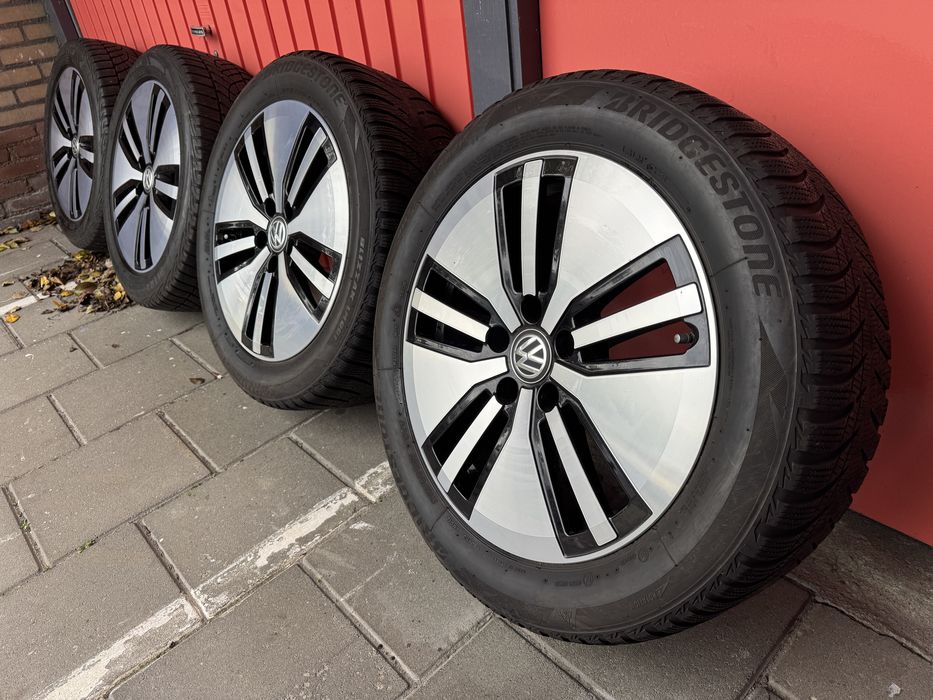Jante  Bicolore Vw Passat  GTE Touran Caddy 215/55/17 Iarnă 5x112