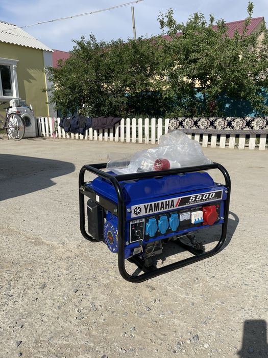 Бензиновый генератор