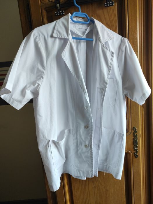 Halat, costum, uniforma medicala