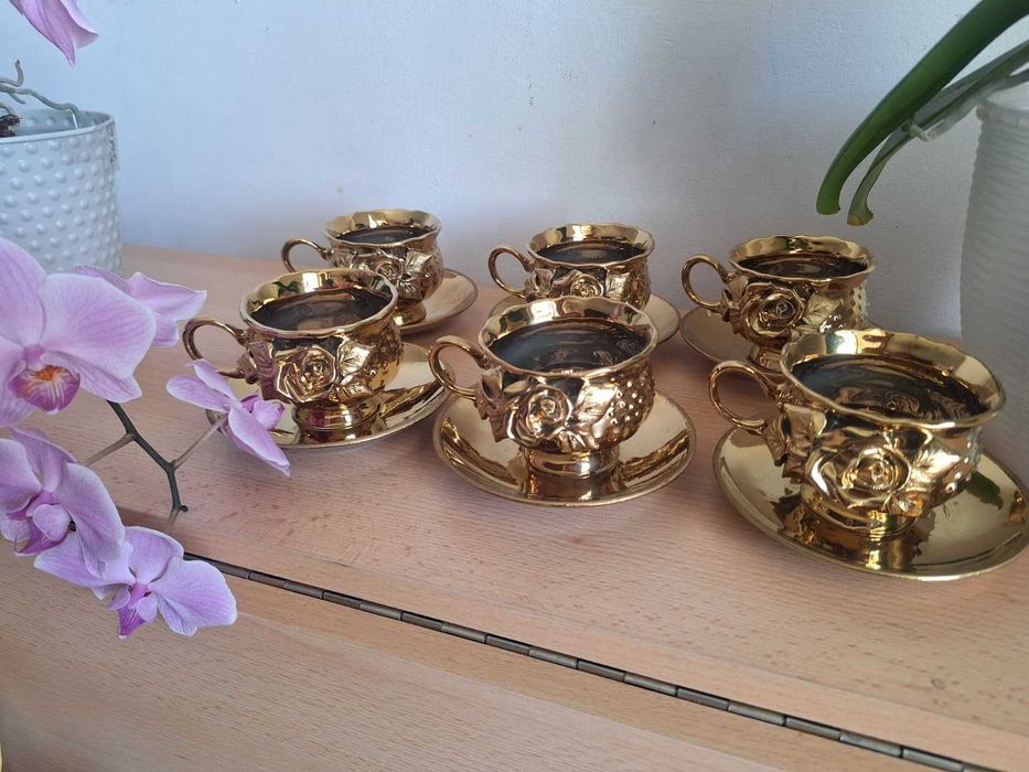 Vand set de cesti portelan + accesorii rafinate