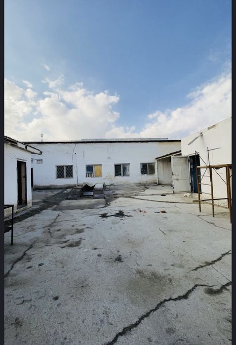 Noturar joy sotiladi