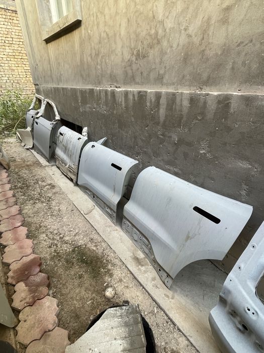 zeekr 001 eshik sotiladi